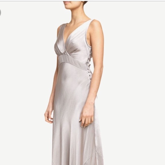 Super chic silk maxi dress! - Picture 2 of 2